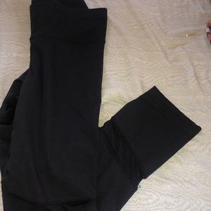 Cropped work out leggings